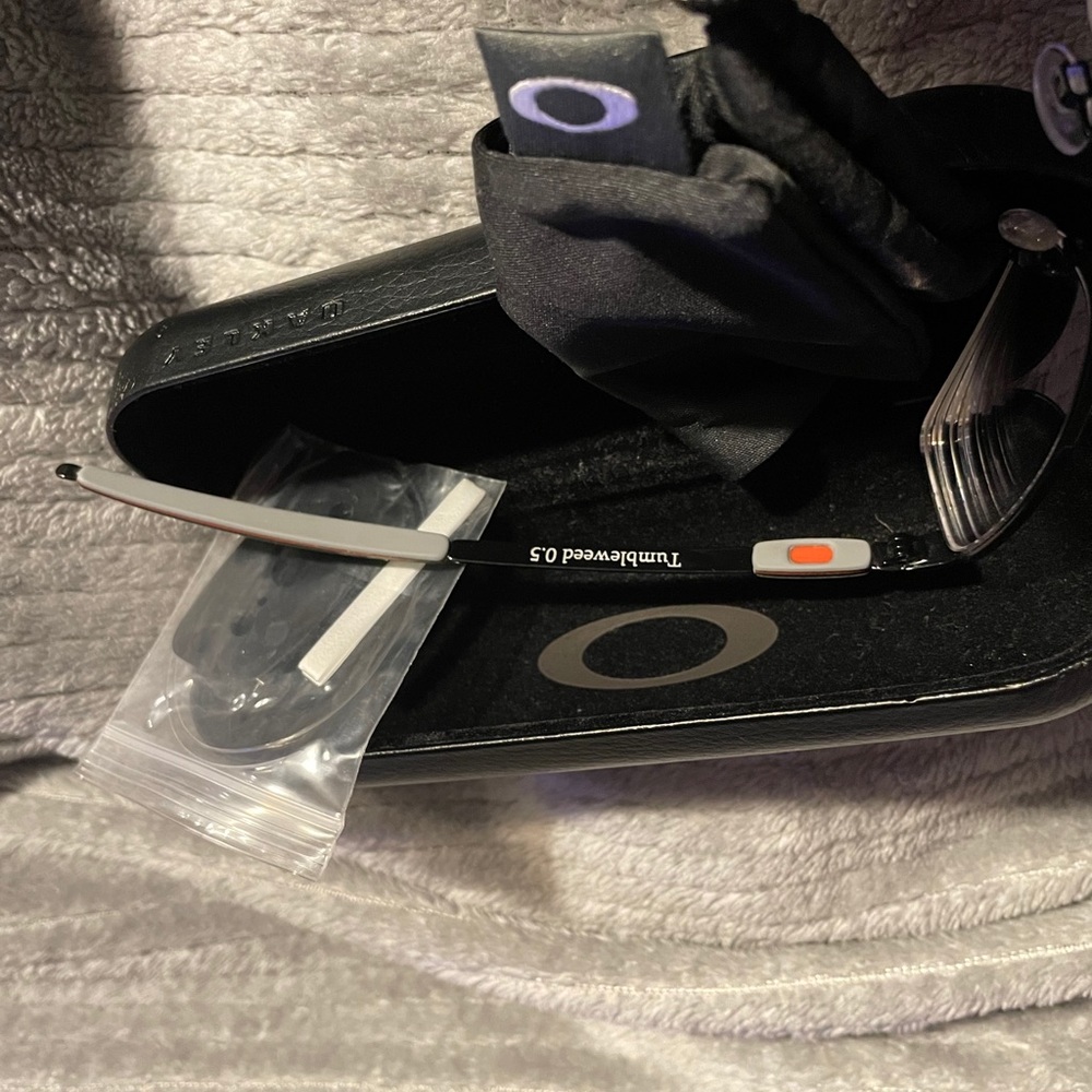 Oakley Glasses/Frames - image 6